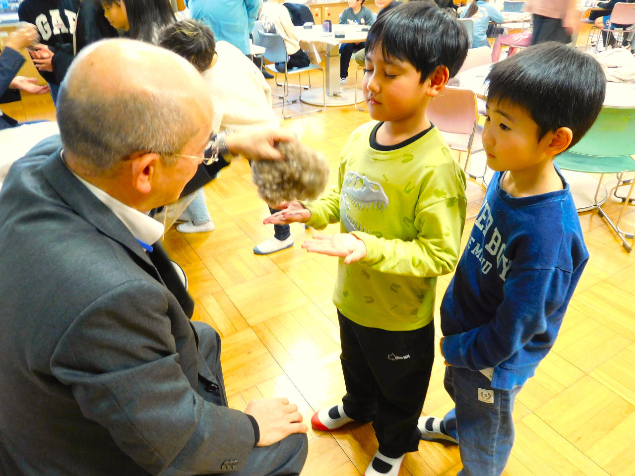 羽毛③にこにこクラブ